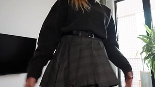 Sex-obsessed wife cheats with handyman while husband blows