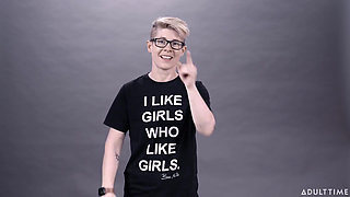 Girlsway - Serene Siren Gushes Over Ember Snow's Energy & They Share Their First Lesbian Encounter