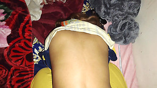 Pakistani beautiful bhabi Clean Fridge in winter