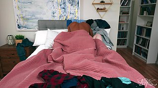 Izzy Wilde's Wild Pervy Passion in Peeper Heat