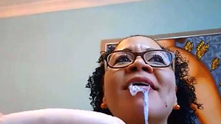 Anal Cougar Latina Mary Ann on Webcam