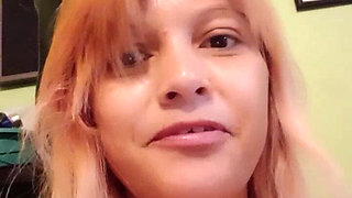 Hot Single Enjoys It All