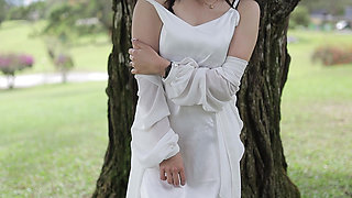 IN THE GARDEN , DESI  BIG ASS  MASTURBATION IN THE GARDEN