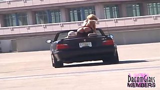 Mindy's Massive Tits Flash in Tampa Outdoor