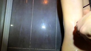 Redhead's Solo Shower Show