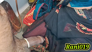 Padhos ki bhabhi ko ghar par bular chat pakode khila kar bhabhi ki jarurat chudayi