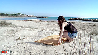 Natty Mellow Stunning Spanish Babe Naty Mellow Fucked on a Public Beach