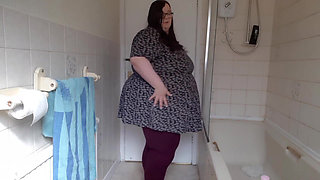 Ssbbw shower strip tease lets get naked