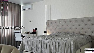 Big Tits Russian Hentai Webcam Babe Dances and Teases