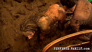 Perverse Family 38.4 (season 3) Dirty Babe Gets Fucked in a Filthy Room