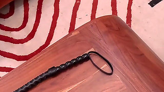 Golden Goddess Unleashes Punishment on Omgiana's Craving Bottom