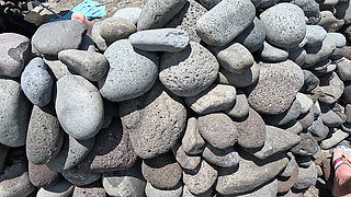 He Saw a Naked Girl on the Beach and Started Jerking off