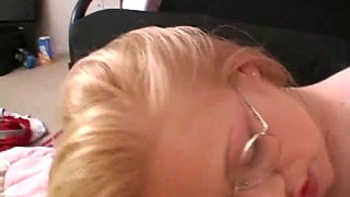 Jessica Gives a Nice Handjob