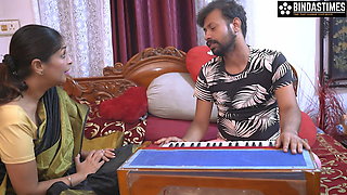 Student real hardcore fuck with singing teacher FUNNY TALK ( hindi audio )
