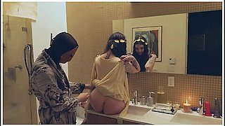 Lily Thot Manifests At The Toilet Goddess For Rough Anal Play