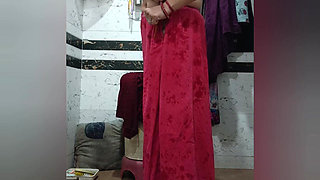 Priya Bhbai Big Ass in Side Finger