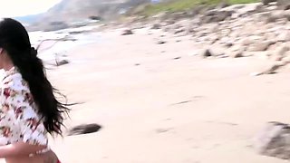 Amateur blonde loves sex