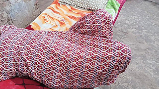Saheb Ji Fucked the Innocent Village Maid with Big Breasts by Making Her a in the Courtyard of the House