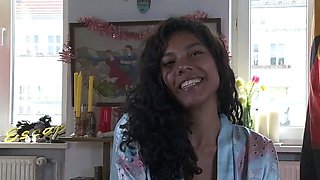 Sexy brunette achieves a super-naughty outdoor orgasm