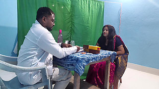 Hot Bengali aunty fucking by doctor, when she went to clinic