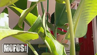 Sexy Harmony Rivers Tries Out Charles Dera's New Product on Her Pussy