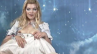 Izzy Delphine - 390 - Photoshoot Backstage