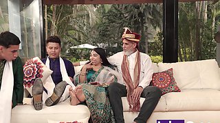 ⁣  Indian boyfriends Take Advantage of Their girlfriend