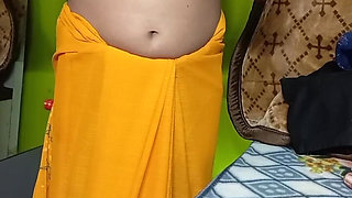 Indian Beautiful Bhabhi Removing Her Sari.