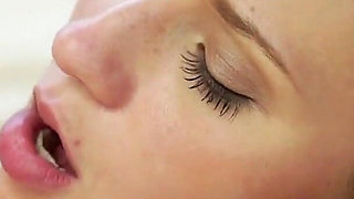 21 SEXTREME - Chelsea Sun Gets Dicked Down By The Pool