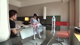 Homemade Sex with a Shaved Girl with High Awareness Who Is Easily Pressured