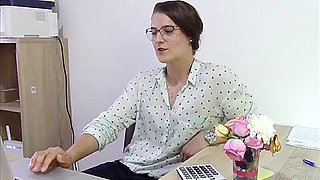 Horny Young Secretary Cum in Mouth With Her Office Boss