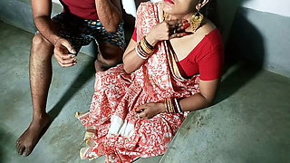 Bhabhi ne Suhagraat Kese Manate Hai Sikhaya - Indian Bengali Bhabhi Sex