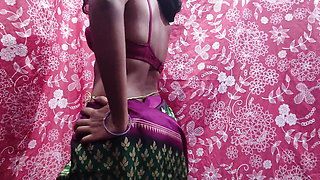 Marathi housewife seducing in the saree stripping