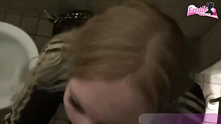 Sex in toilet dirt with unattainable escort from Erotikvonbenan