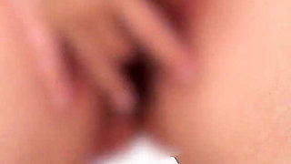 A Married Woman Masturbates While Getting Excited on the Balcony