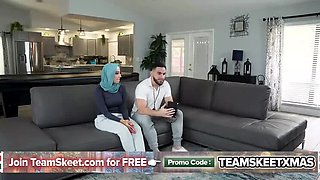 Virgin Hijab Teen Gets Banged By Coach - Free Full Movie HD