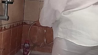 Busines Shower Women