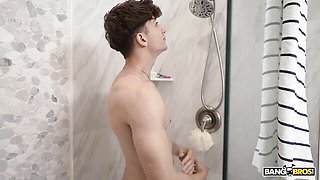 Lovely Sydney Paige and Parker Ambrose at momishorny video