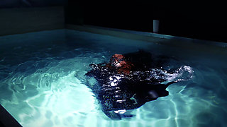 Underwater shooting - full backstage
