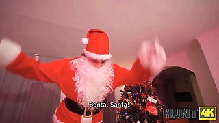 Aslan, Diana, Luca, & Selva Lapiedra get naughty as Santa's reindeer pull up inhunt4K