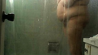 UNAWARE BBW IN THE SHOWER..............