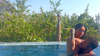 Being Unfaithful to My Husband with the Huge Cock Neighbor in the Pool Yasmina Khan
