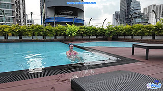 I fuck in the public pool of the hotel in Thailand: outdoor sex public sex