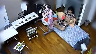 hidden cam masturbation asian girl on mobile