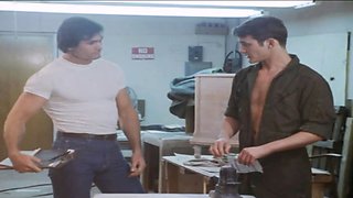 Muscular Gay Gives Amazing Blowjob