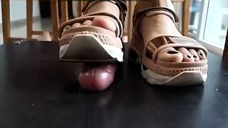 Only Asian Crush sandals shoejob on cockbox led to cum
