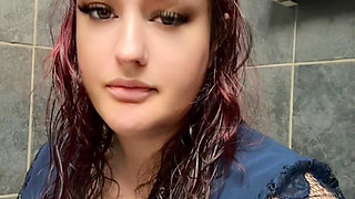 BBW Eye Contact Toilet Farts and Log Plops Intimate POV with Bella Blast