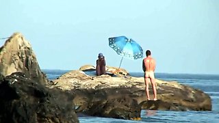 Beach voyeur finds a lustful amateur couple having hot sex