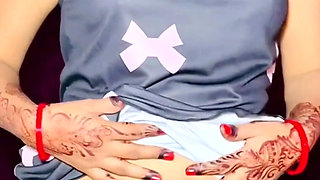 Chhinar Bhabhi Ne Boy Freind Ke Sath Video Call Pe Apna Paani Nikala