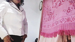 Real house maid was seducing me without a bra and put it in the mouth